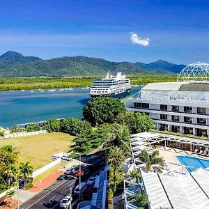pullman-reef-hotel-casino.queenslandhotels.net/